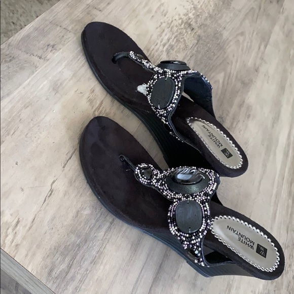 White Mountain Heel Wedges - Picture 2 of 4